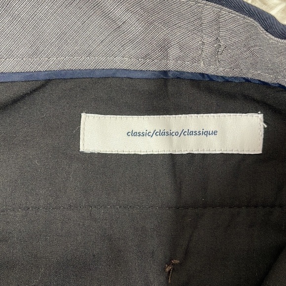 Amazon Essentials Men's Classic-Fit Expandable-Waist Flat-Front Dress Pant 42x32 - Picture 9 of 13